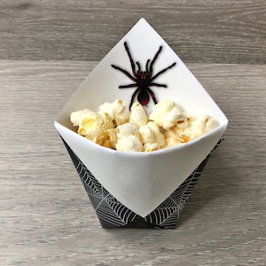 Halloween treat, Treat bags, Spider treat, Creepy treat, Popcorn container, Popcorn treat, Popcorn bag, Printable