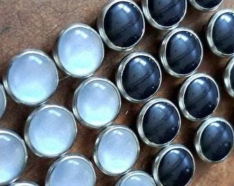 Mixed set of 12 Small petite Pearl Prong Snap Buttons 6 black and 6 white, 8.5 mm 5/16" Size 14, Pearl Snap Fasteners, Western Snaps