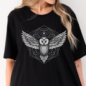 Geometric Barn Owl Shirt Owl Shirt Boho Owl Shirt Gift for Owl Lover Bird Shirt Owl Lover Shirt Gift for her Bird Lover Shirt Barn Owl Gift