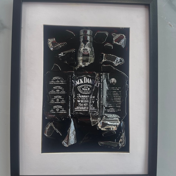 Bottle Art Verschillende Merken | Lijst Met Gebroken Glas | Wanddecoratie | Drankfles | Jack Daniels | Bacardi