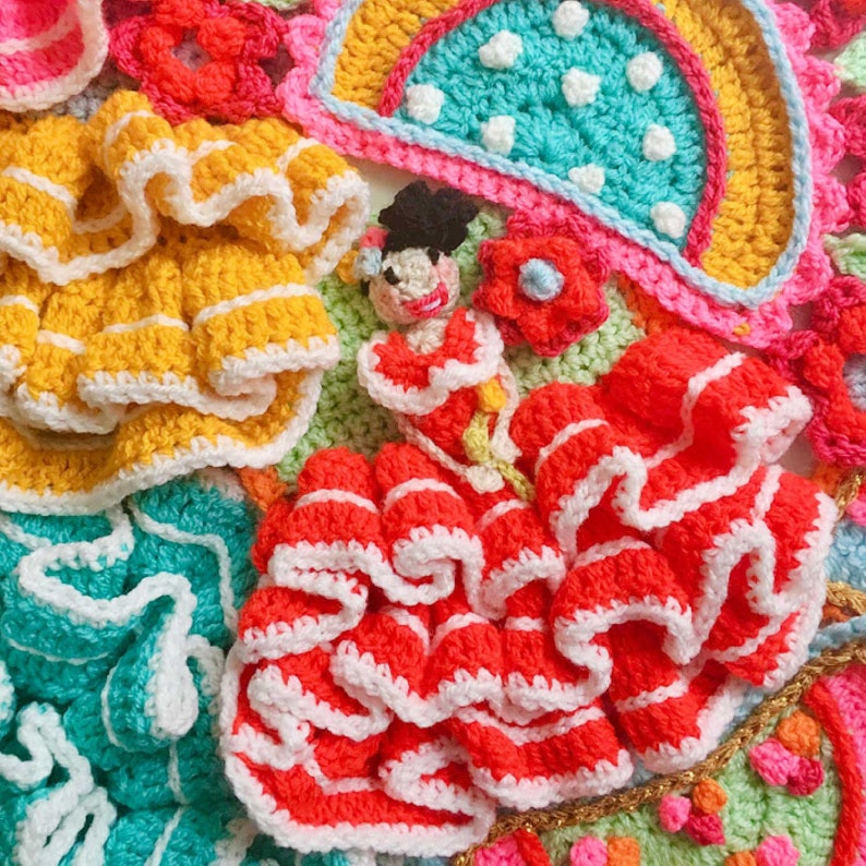 Crochet Pattern Happy Garlands festoons party decoration flamenco dancers DIY Instructions PDF download in English, Dutch, Italian image 3