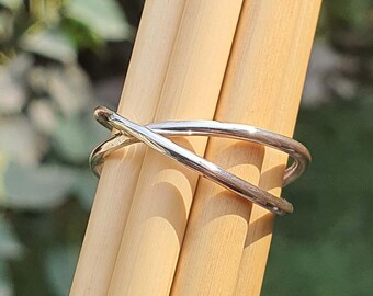 Minimalist Criss Cross Ring- Sterling Silver 925 Jewellery- Double Cross Band- Criss Ring- Simple Band- Birthday Gift for Her- Handmade Gift