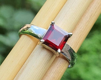 Square cut Garnet Ring Men * Sterling Silver Ring * Mens Garnet Ring * Simple Silver Ring * Garnet Jewelry* January Birthstone *Gift for Her