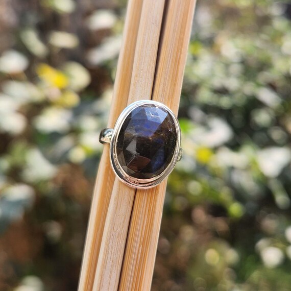 Handmade Oval cut Labradorite s925 Silver Ring- Rainbow Fire Labradorite Gemstone- Birthstone- Bezel set- Large Stone- Anniversary Gifts