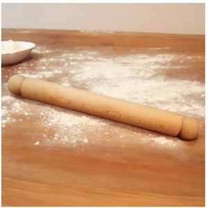Mini Wooden Rolling Pin - (200mm x 32mm diameter) - Made in the UK
