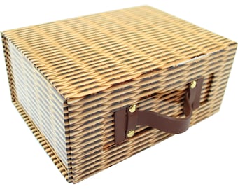 Empty CARDBOARD Gift Hamper Box with Lid and Handle - Christmas Gift Basket, Birthday, Make Your Own Gift Basket - Wicker Basket EFFECT