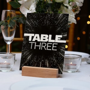 Plantillas de tarjetas de mesa para bodas de ciencia ficción, números de mesa para bodas geek, tarjetas de mesa imprimibles para bodas nerd, fáciles de editar, descarga digital, Templett