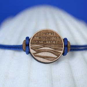 Pulseira &quot;me chame na água&quot;