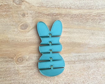 rainbow 3d printed bunny, 3d printed fidget, Easter basket stuffers, Easter basket gifts, articulated fidget, Easter fidget, 3d bunny