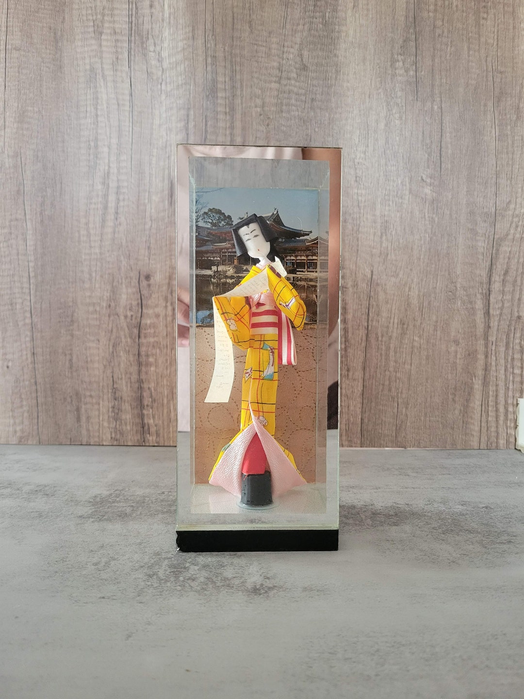 Rare Vintage 1960's Geisha Doll in Glass Case With Mirrored Edge, Japan