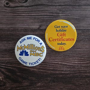 Vintage McDonald&#39;s McMillions on NBC or Holiday Gift Certificates 3&quot; Round Pin Back Button, 90&#39;s Pop Culture, Advertising
