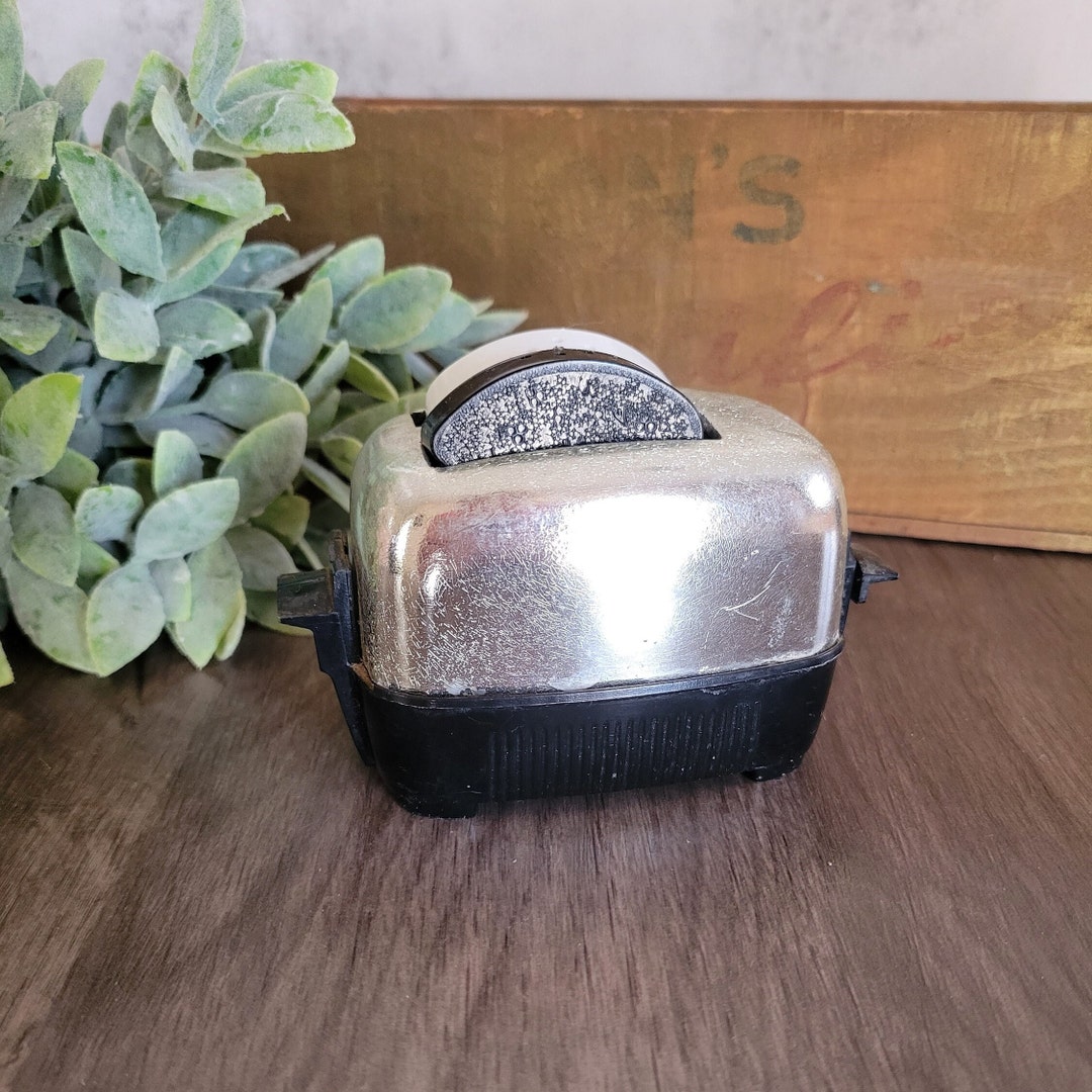 Vintage Miniature Pop up Toaster Salt and Pepper Shakers Etsy