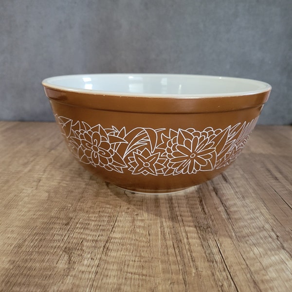 Vintage Pyrex Woodland Bowl #403 Mixing Bowl 2.5L