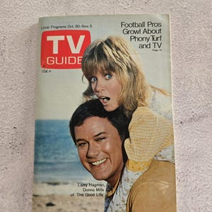 TV Guide vom 30.Oktober 1971 New York Edition, Larry Hagman, Donna Mills, Football Pros knurren über falschen Rasen und das Fernsehen