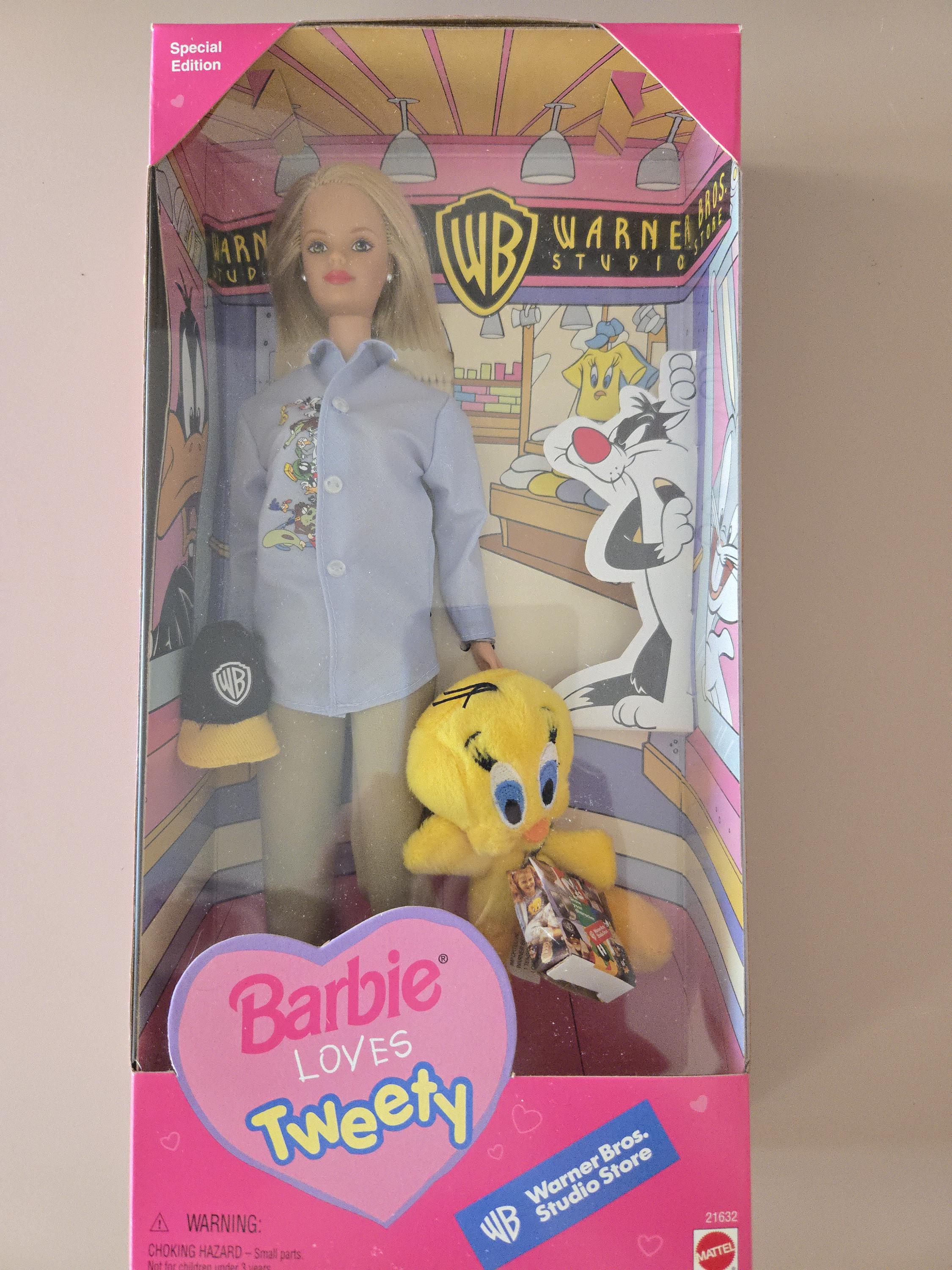 Barbie Loves Tweety Special Eddition 1998 Waner Bros. Studio Store