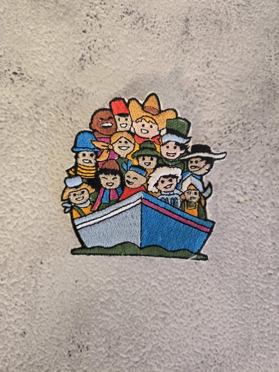 Disneyland Smallworld Collectors Patch, Disneylan… - image 1