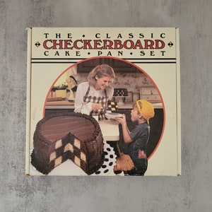 Vintage The Classic Checkerboard Cake Pan Set in New/Original Box Layered Checker Cake