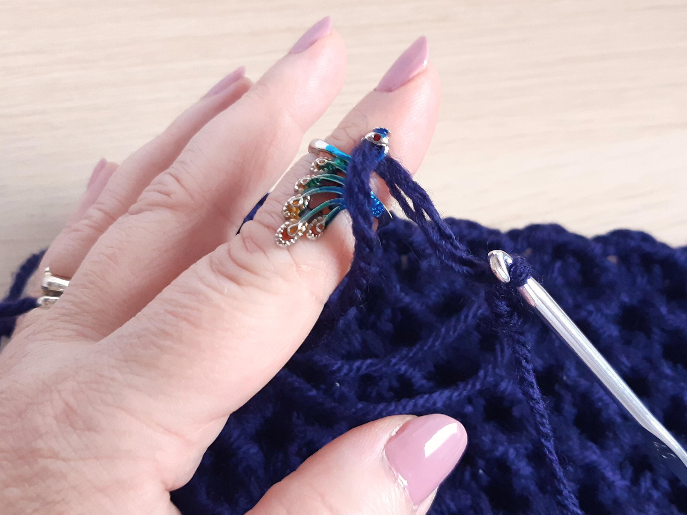 Crochet Ryu Painted Peacock Crochet Tension Ring, Yarn Holder Adjustable Finger ...