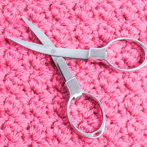 Travel Crochet Gift Set, Emergency Crochet Set Keyring Lanyard Hook Mini Travelling Crochet Kit Crochet Notions Gift Scissors Stitch Markers imagem 5