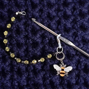 Bee Crochet Hook Keeper Stitch Marker Set, Adjustable Yellow and Black Beaded Tether, Leverback Hook Lanyard, Giftable Yarny Notions