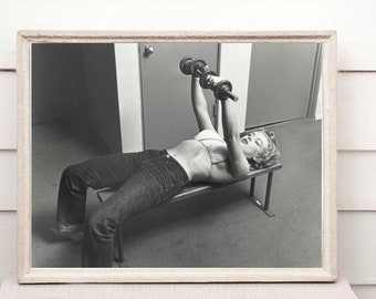 Marilyn Monroe Fitness Workout Motivation - Black and White Vintage Art Print