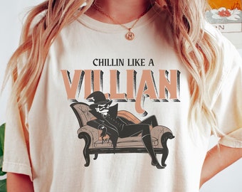 Chillin wie ein Bösewicht Shirt, Komfortfarbe Halloween Shirt, Halloween Geschenk, Bösewicht Shirt, freches Halloween Shirt, trendiges Halloween Shirt