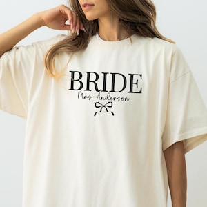 Custom Bride Bridesmaid Shirt, Luxury Bachelorette Party Matching Shirt, Personalized Name Bachelorette Bridal Party Shirt, Bridal Party