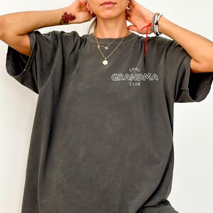 Maglietta Comfort Colors® Cool Grandmas Club, Maglietta per la festa della mamma, Maglietta Cool Grandma, Nuovo regalo per la nonna, Regalo dai nipoti, Maglietta Nana