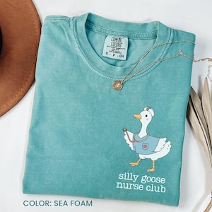 Maglietta Silly Goose Nurse Club Comfort Colors®, maglietta da infermiera del pronto soccorso, maglietta da infermiera, maglietta da infermiera specializzata, apprezzamento per l&#39;infermiera, regalo per infermiera