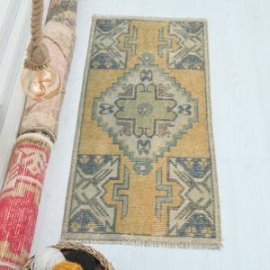 Alfombra vintage pequeña, felpudo, alfombra vintage pequeña, alfombra vintage, alfombra de baño, alfombra de baño, alfombra pequeña de lana, alfombra bohemia, minialfombra, alfombra de regalo, O-1357