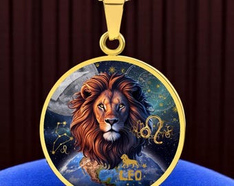 Leo  Circle Necklace son