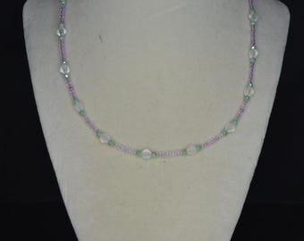 Multicolor glass bead necklace. Green and purple