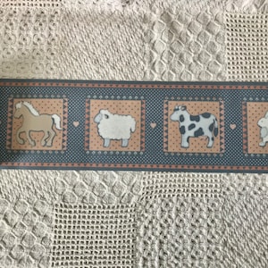 Vintage farm animal wallpaper border