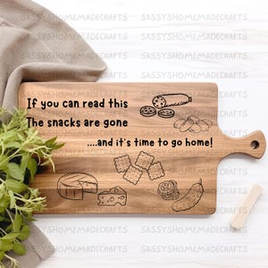 Planche de charcuterie drôle SVG, planche de charcuterie sarcastique SVG, cadeau Gaga éléphant blanc, planche à découper SVG, svg If the snacks are gone
