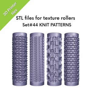 Puede incluir: Cuatro rodillos de textura cilíndricos con diferentes patrones de punto, en un tono gris púrpura apagado. La imagen incluye texto: "Archivos STL para rodillos de textura Set#44 KNIT PATTERNS" y "Archivos de impresora 3D".
