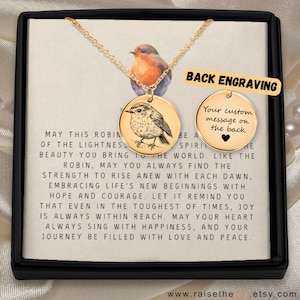 Robin Bird Necklace Personalized Engraved Name Date Disc Pendant Gift for Mom Birthday Christmas Present Bird Lover Remembrance Keepsake