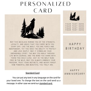 K&ouml;nnte beinhalten: Personalisierte Karte mit einer Wolfsilhouette, die den Mond anheult, umgeben von Kiefern. Die Karte bietet Textoptionen f&uuml;r Geburtstage, Jubil&auml;en und individuelle Nachrichten. Der Text "PERSONALIZED CARD" steht oben.