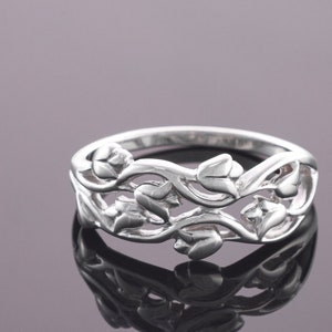 925 Silver Delicate Tulips Ring For Women / Simple / Dainty Sterling Silver Flower Ring/ Handcrafted Ring, Everyday Ring