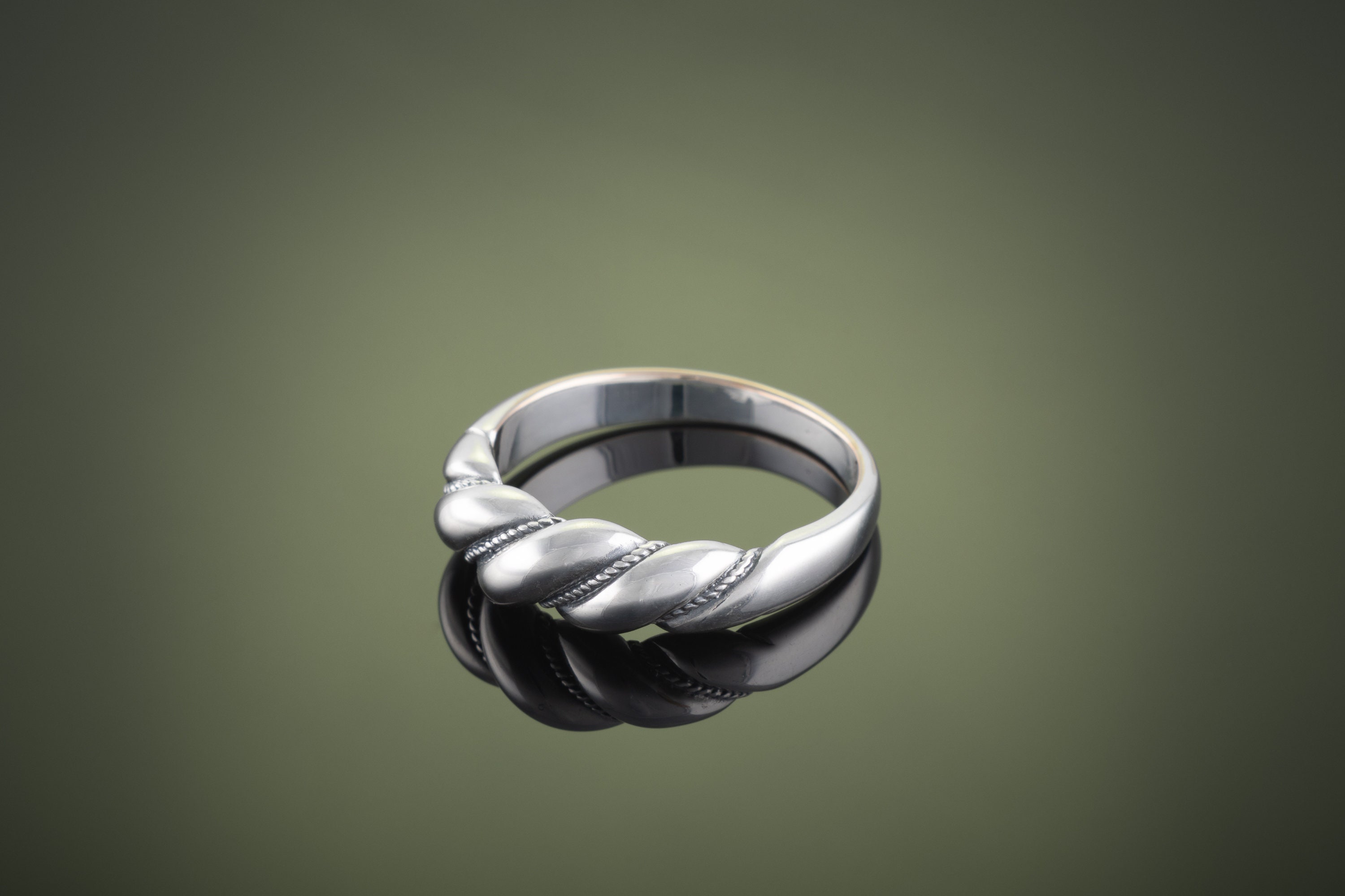 ナメイスリング シルバーリング ラトビア 指輪 シルバー925 16号 ナメイスリング シルバーリング ラトビア 指輪 シルバー925 16号 925