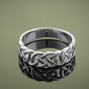 Celtic Knot Band / Handcrafted Sterling Silver Ring/ Unisex Silver Band ,/ Twisted Wedding Ring