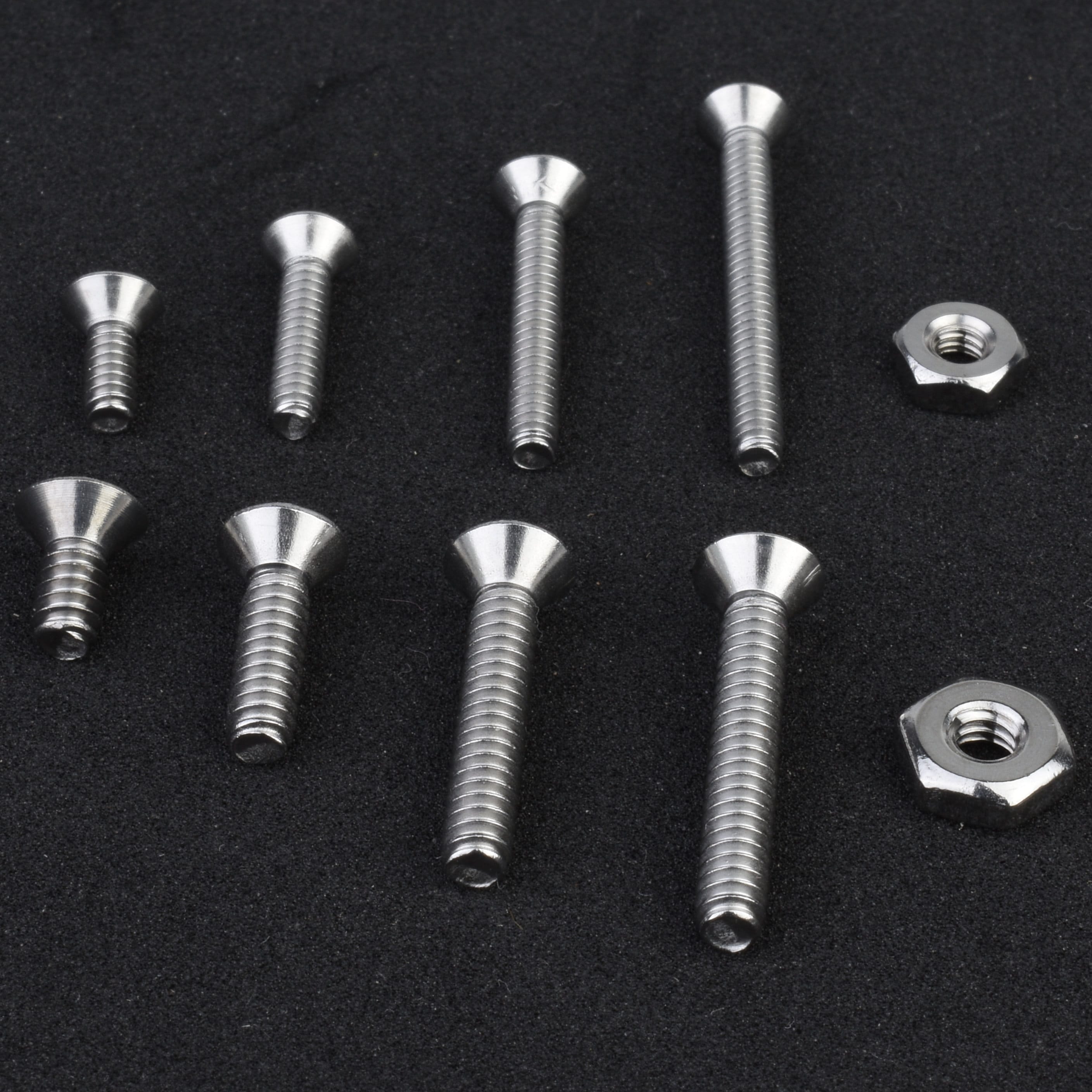 Small Machine Screws and Nuts, Flat Head Screws 440 and 632, Machine
