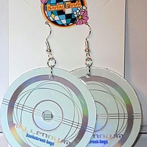 Doppelseitige Acryl-CD-Ohrringe im Stil der Millennium Boyband 90er Y2K Popmusik-Schmuck Retro-Schallplatten-Replika Fan-Geschenk-Accessoires 2000er Backstreet