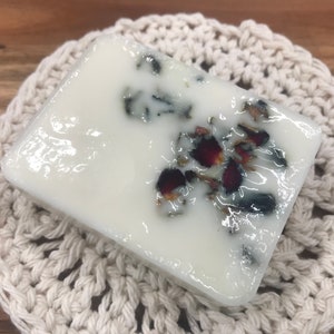 All Natural Goat Milk Rose & Geranium Deluxe Soap Bar (6oz)