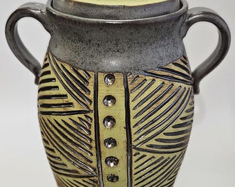 Tarro de cerámica hecho a mano / Jarrón con tapa y asas (Gris acero y verde - XX1)