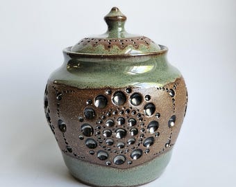 Mini tarro de cerámica hecho a mano (verde salvia oscuro - XX66)