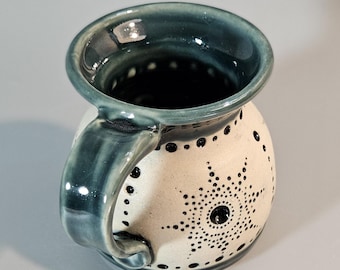Hand-Made Ceramic Mug (Auqualadon - GG51)