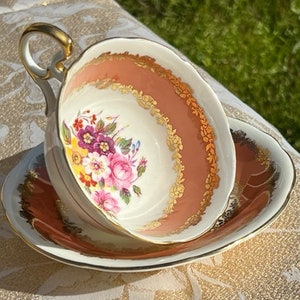 Vintage Aynsley Bone China Salmon Band Rimmed With Gold Garland Teacup & Saucer Set With Colorful Bouquet Centered Made in England