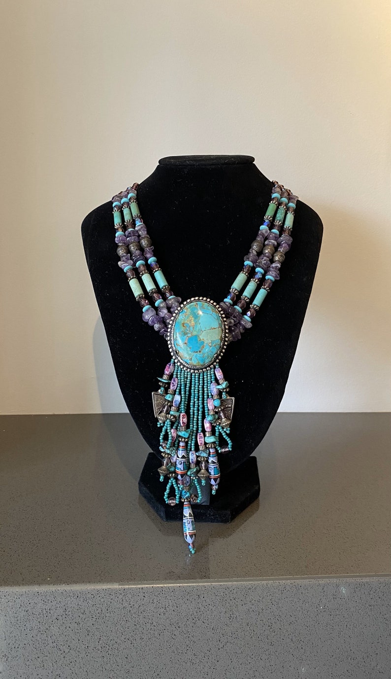 Pendentif Éléphant En Pierres Naturelles (Howlite, Turquoise, Etc.) - Cordon 45cm - Neuf