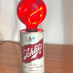 Lampe de table vintage pour canette de bière Schlitz : ampoule rouge rétro scintillante