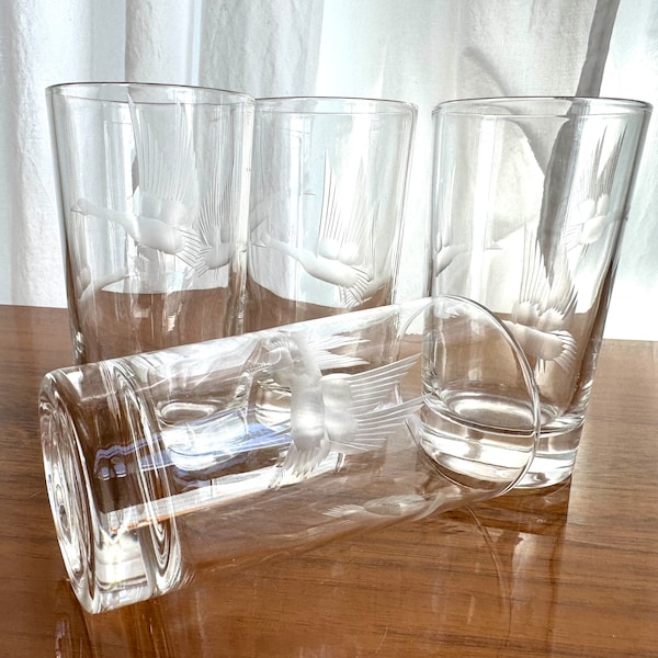Great set of four MCM clear etched glass flying duck highballs, three ducks in flight curving around each glass at varying heights, no flaws